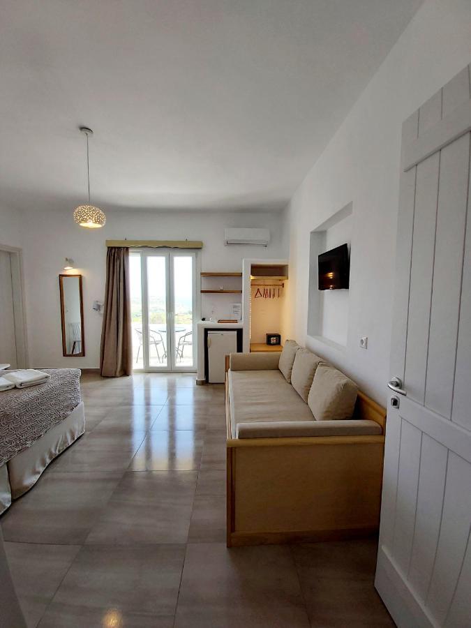 Agnadema Luxury Residences Schoinoussa Exterior foto