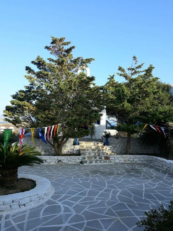 Agnadema Luxury Residences Schoinoussa Exterior foto