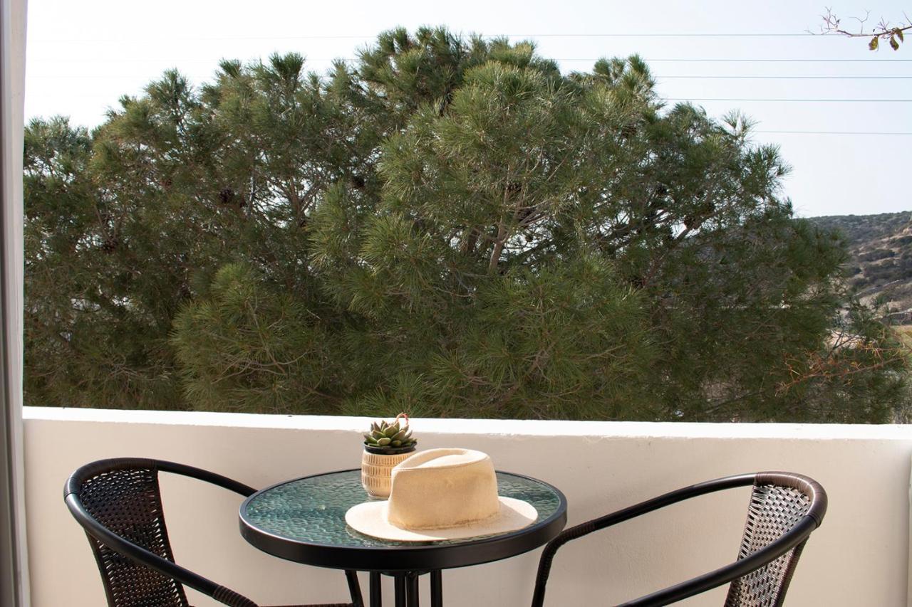 Agnadema Luxury Residences Schoinoussa Exterior foto