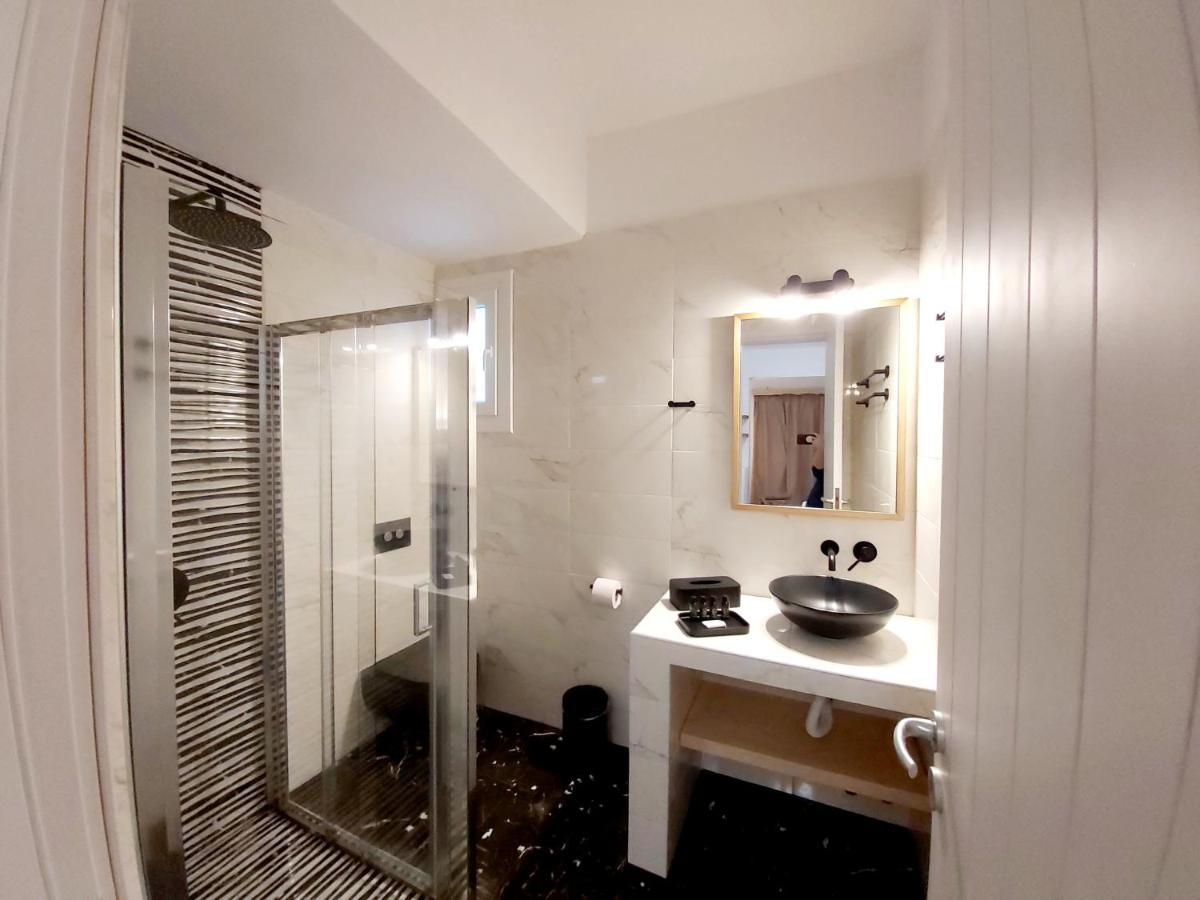 Agnadema Luxury Residences Schoinoussa Exterior foto