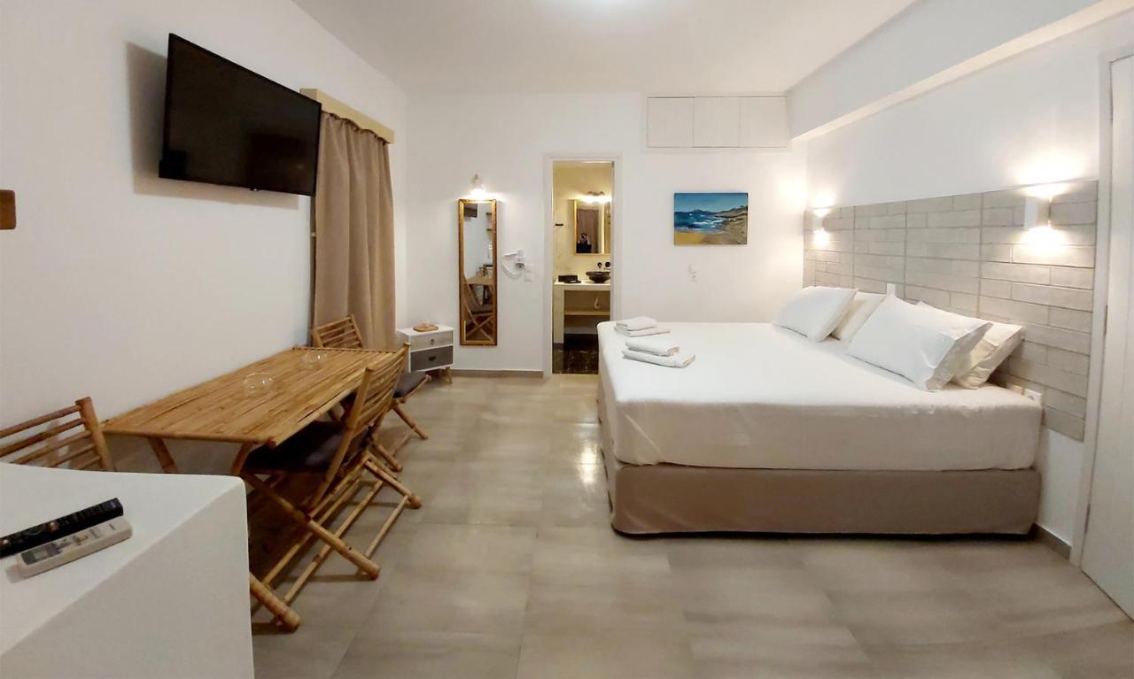 Agnadema Luxury Residences Schoinoussa Exterior foto